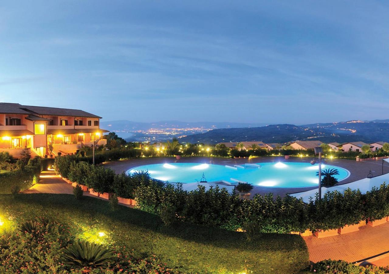 Popilia Country Resort Pizzo  Buitenkant foto